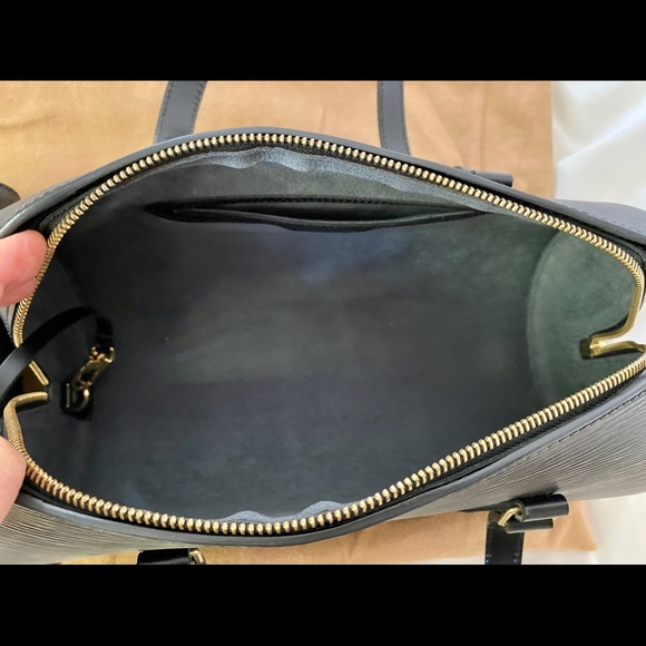 Authentic Louis Vuitton Papillon Epi leather black - Picture 10 of 16